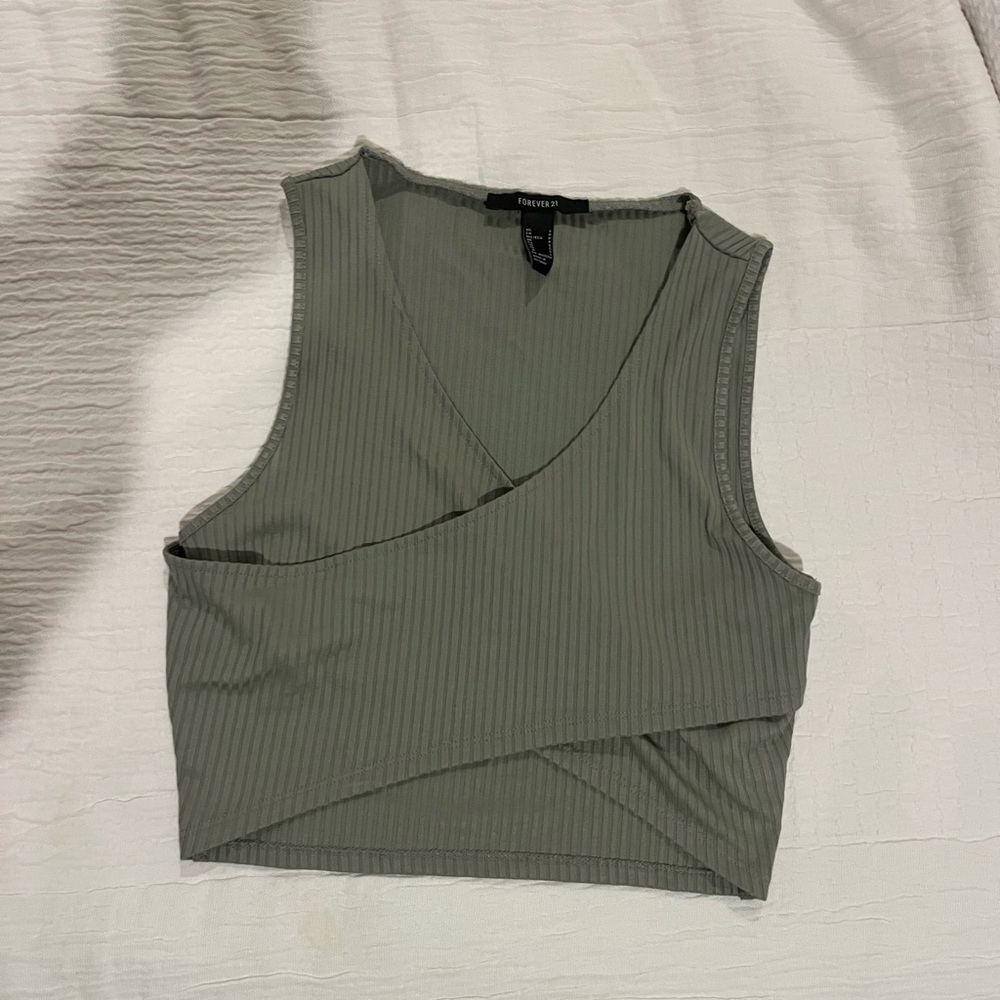 Forever 21 crossover tang top